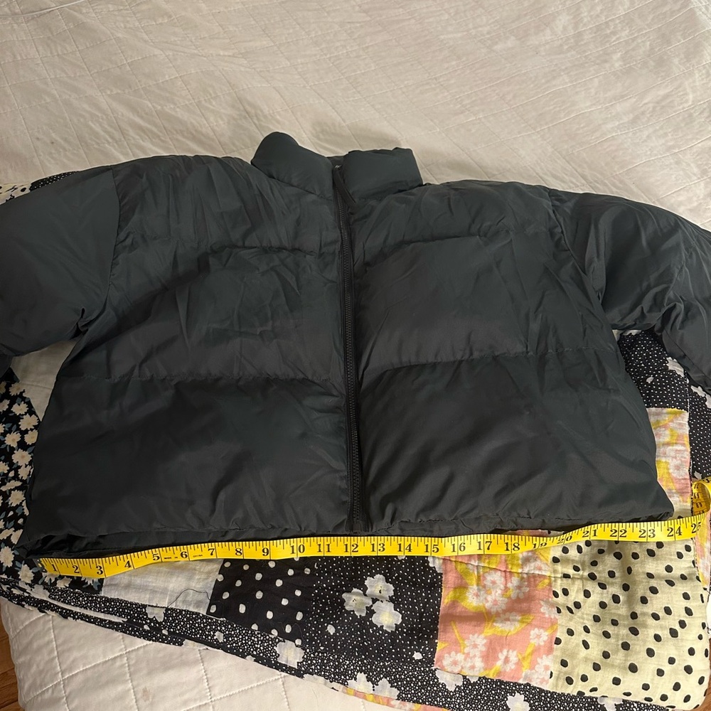 Fabletics Hiking Puffer Jacket - Picture 8 of 9
